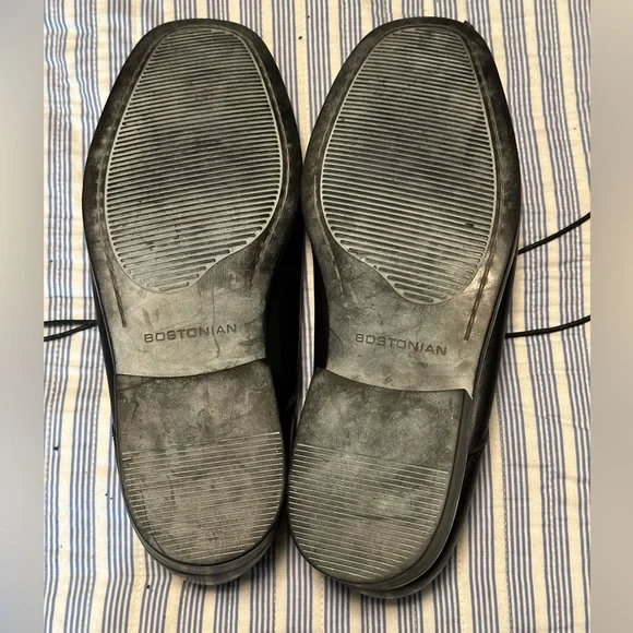 Bostonian Men's Classic Black Oxfords - Picture 8 of 8